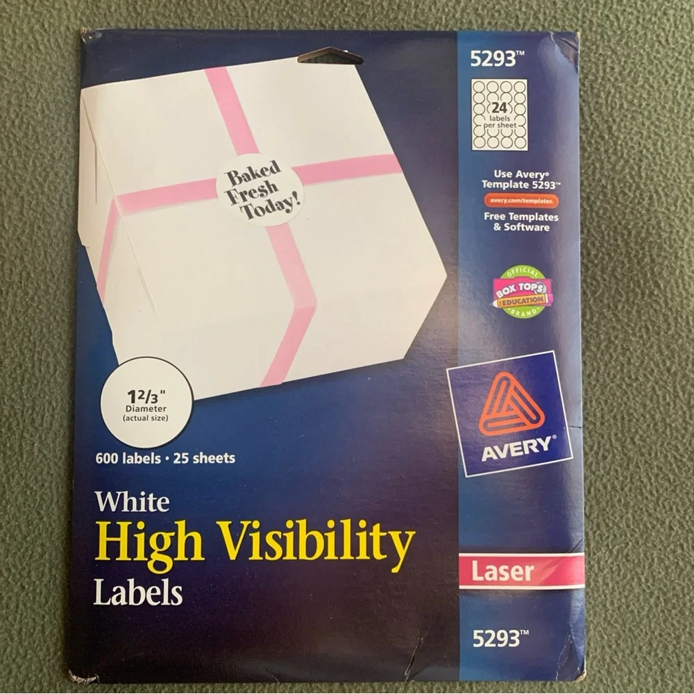 NIP Avery white high visibility labels. 600 labels, 25 sheets. 1 2/3” diameter.